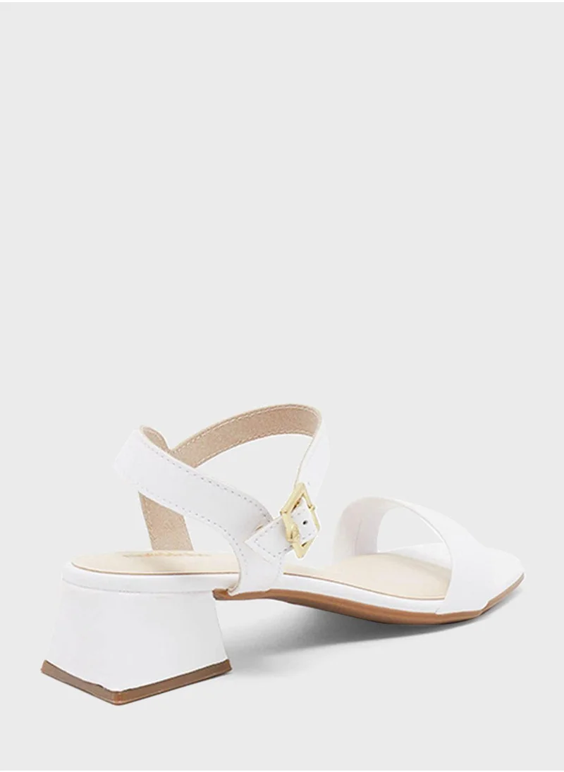 موليكينها Youth Maxwell Back Strap Sandals