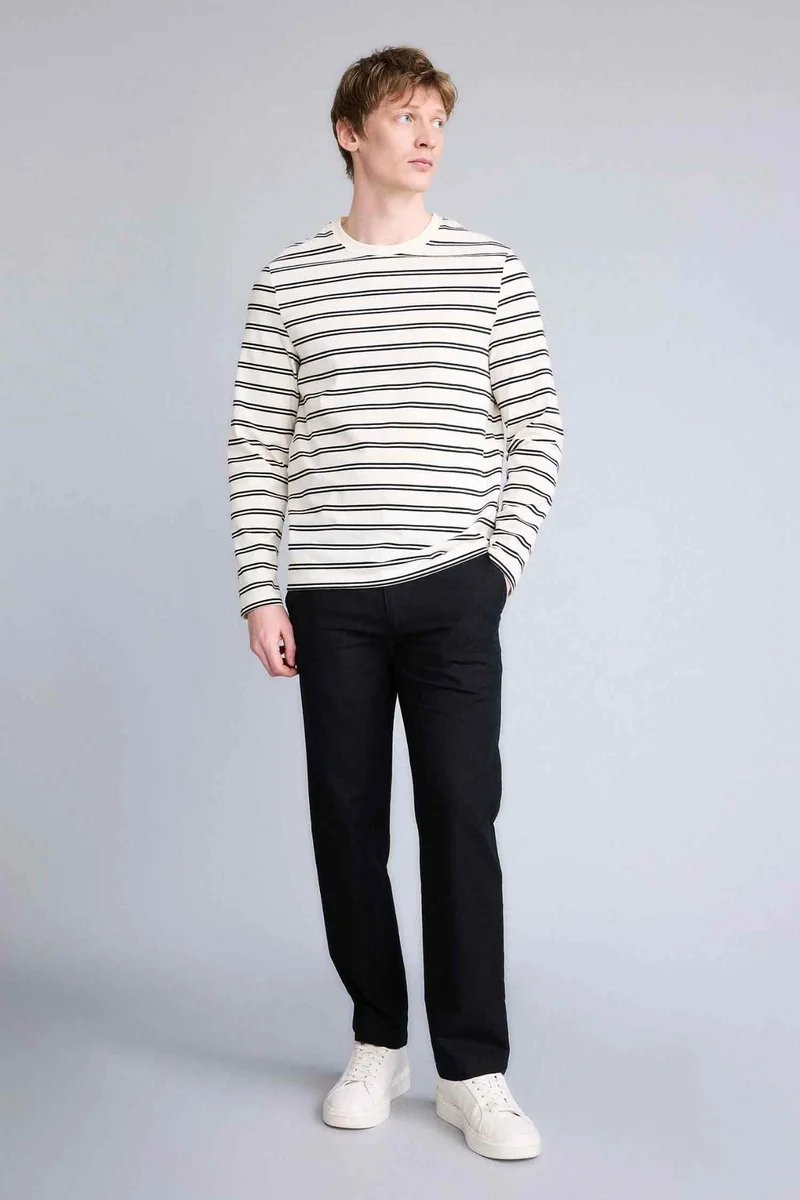 ديفاكتو Long Sleeve T-Shirt