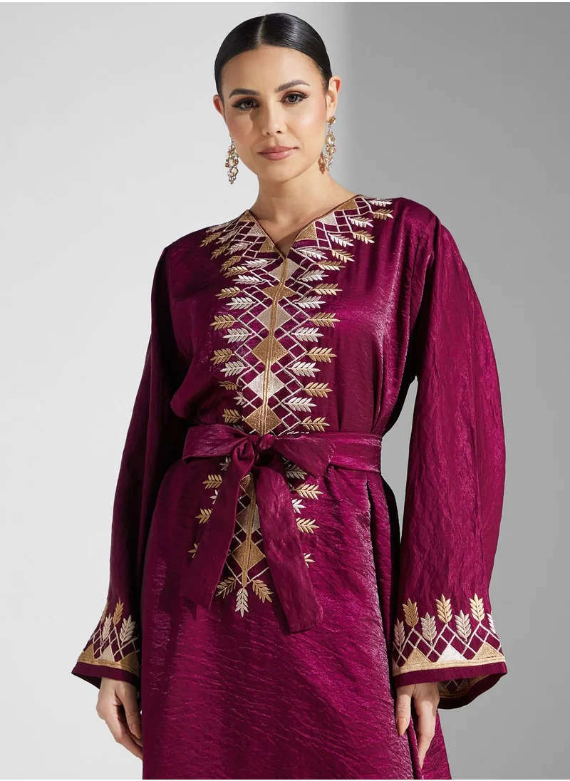 hayas closet Embroidered Belted Jalabiya