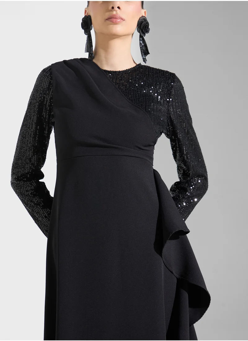 خزانة Shift Dress With Ruffle Hem