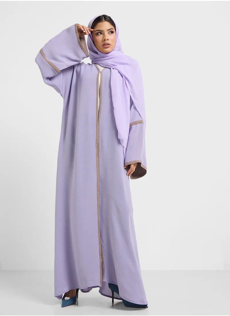 هيا كلوزيت V-Neck Flared Sleeve Abaya