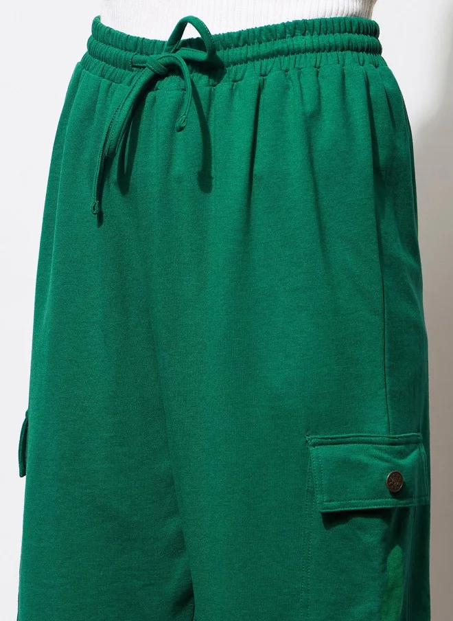 SASSAFRAS Green Mid-Rise Joggers for Women