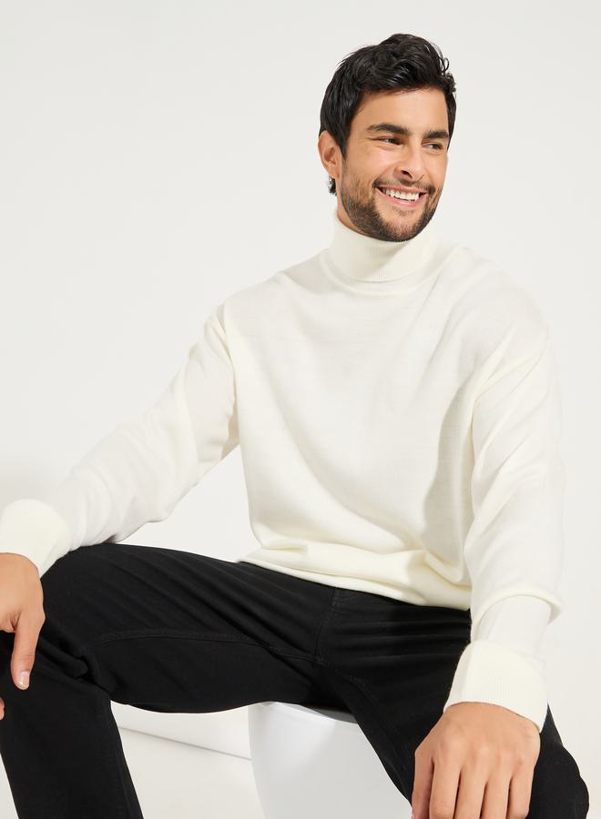 Styli Relaxed Fit Turtle Neck Lightweight Sweater - Image 3