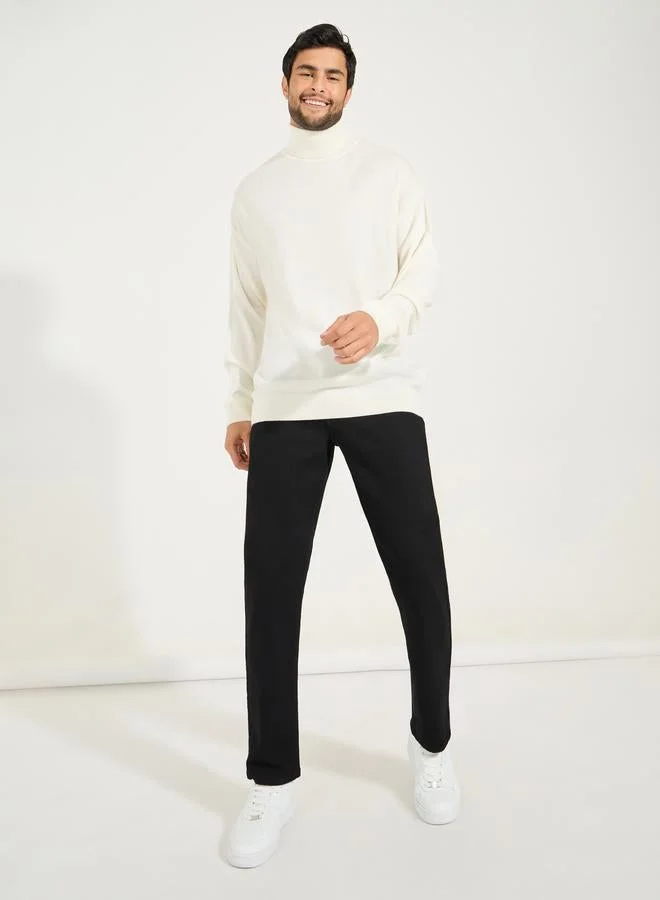 ستايلي سويتر بقصة مريحة وياقة عالية