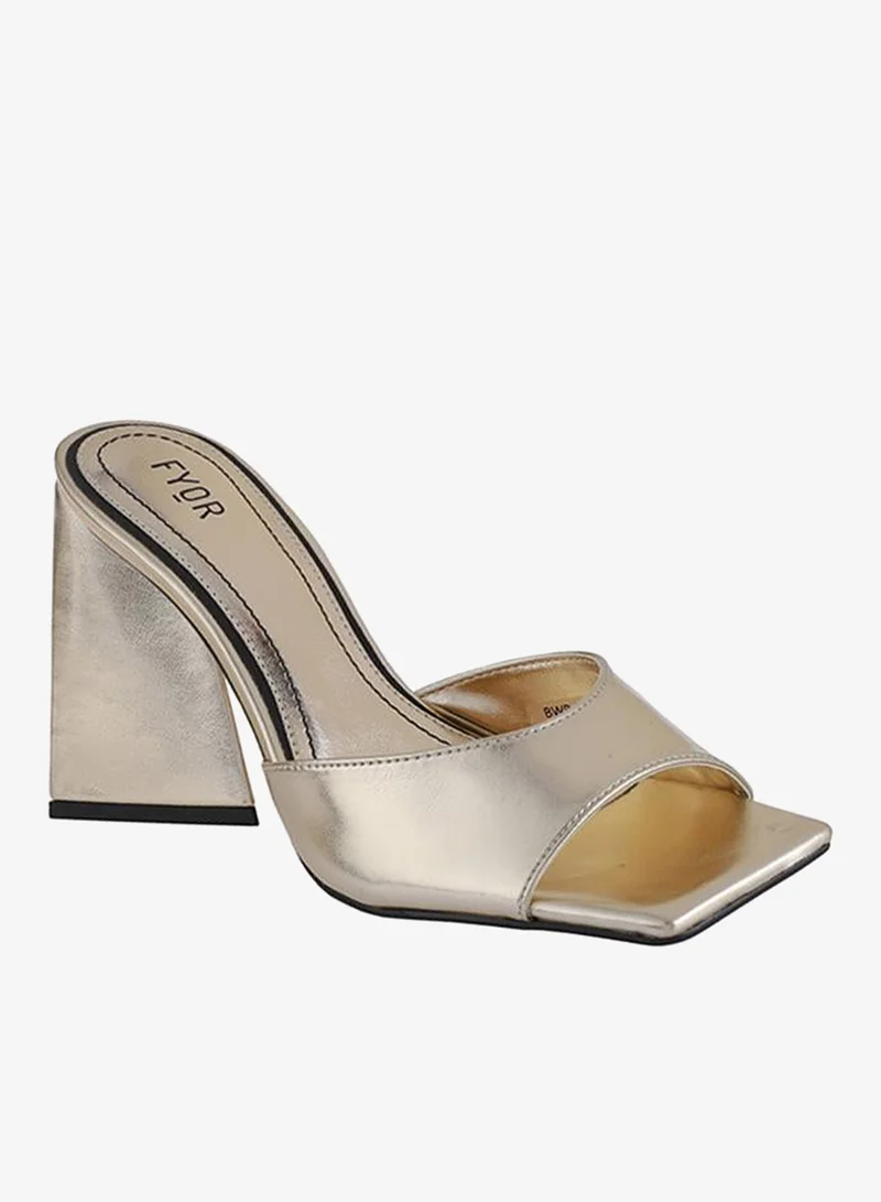 فايور Metallic Pyramid Heel Sandal BWR 021