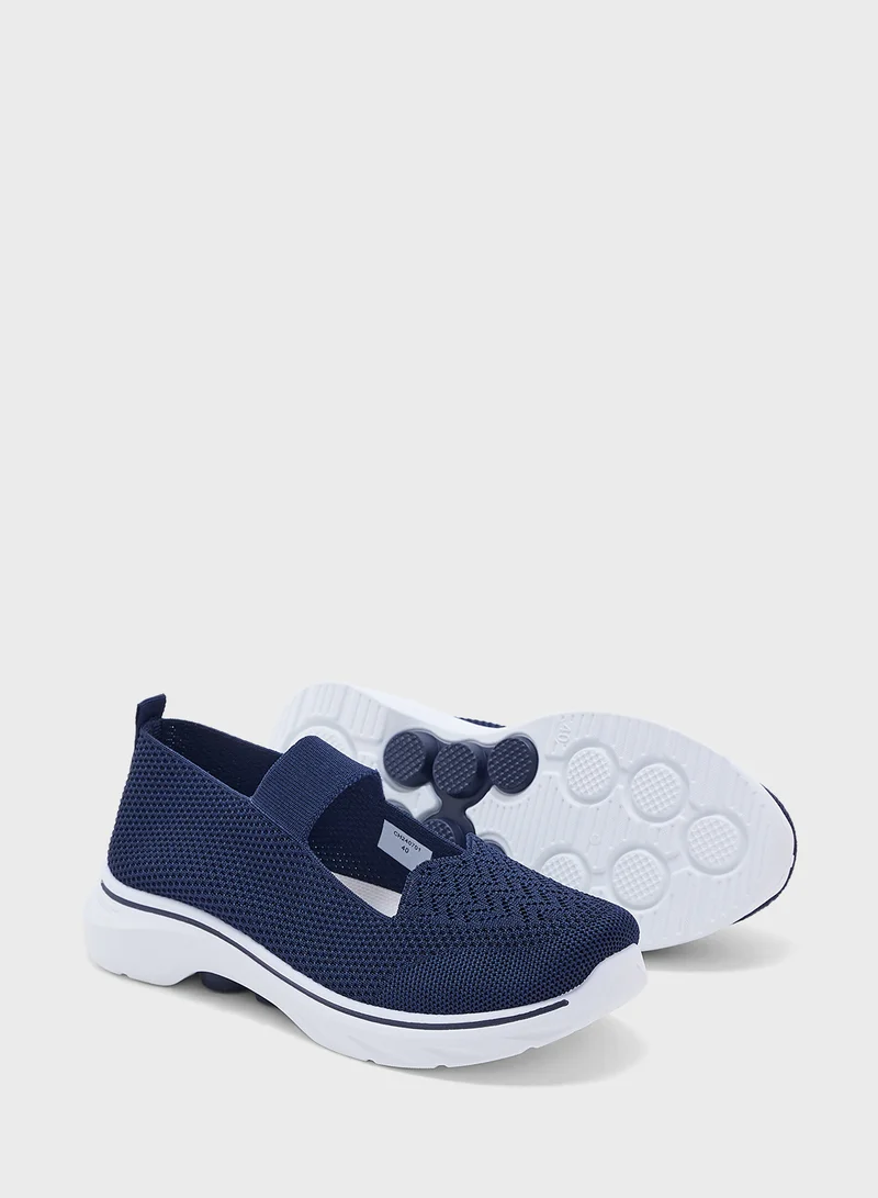 جينجر Breathable  Fly Knit Slip On Shoe With Elastic Strap