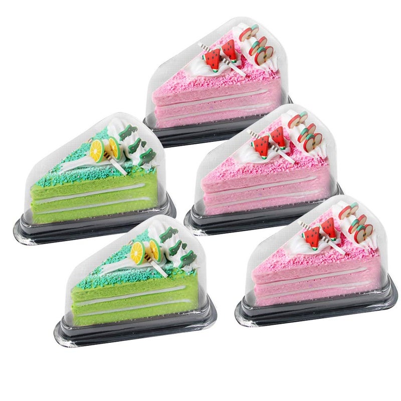 SCWBOEII 100Pcs PLastic Cake Slice Box with Black Base ToGo Cheesecake Pie Dessert Containers for Christmas Handmade Bakery Birthday Wedding Party Favor Triangle