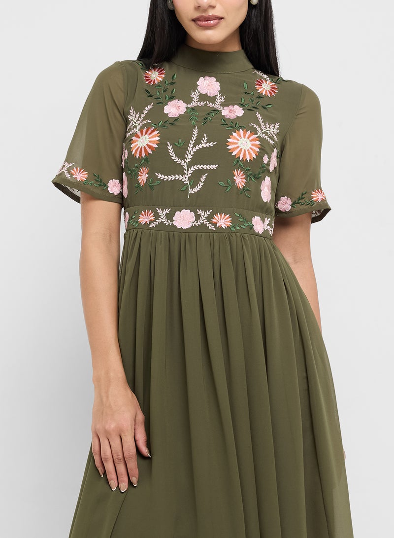 Frock and Frill Embroidered Midi Dress  - Image 3