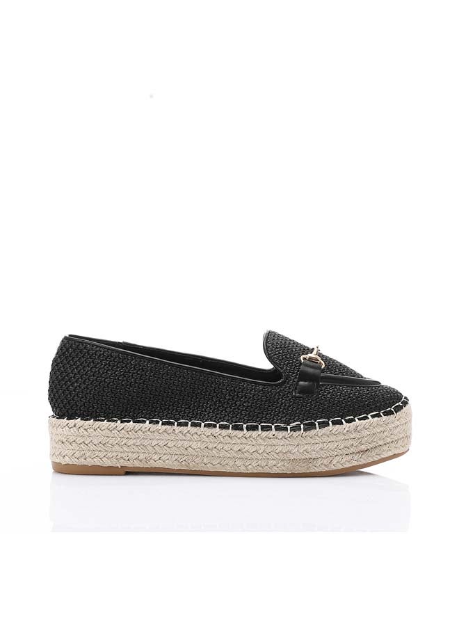 Round Toecap Flat Shoes - Black