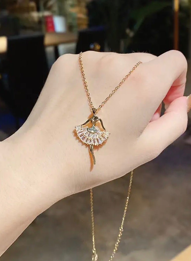 Jewelry 4You Stylish Stainless Steel 18k Gold Plated Necklace For Women - Image 2