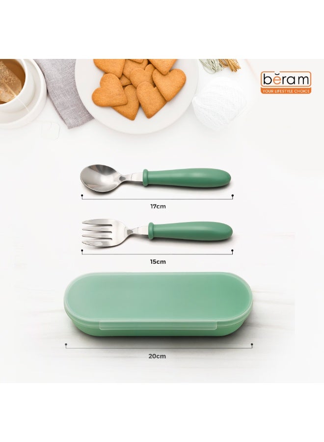 بيرام مجموعة أدوات مائدة للأطفال من بيرام طقم أدوات 2 قطعة للأطفال يشمل ملعقة للرضع وملعقة وشوكة أدوات مائدة محمولة مع علبة بلاستيكية من الفولاذ المقاوم للصدأ 304 خالية من BPA وآمنة للغسل في غسالة الصحون باللون الأخضر - Image 5