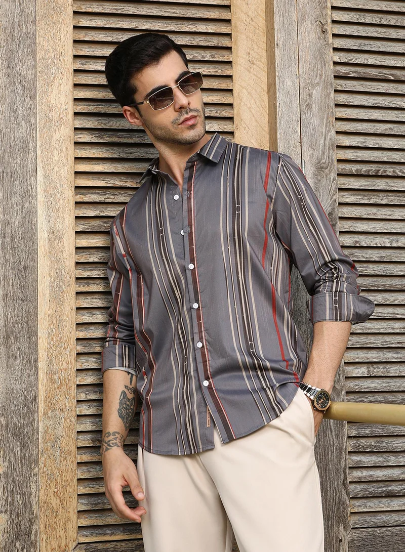 Campus Sutra Campus Sutra Men's Coin Grey Artistic-Stripe Shirt For Casual Wear | Spread Collar | Long Cuffed Sleeves | Button Closure | Shirt Crafted With Comfort Fit For Everyday Wear