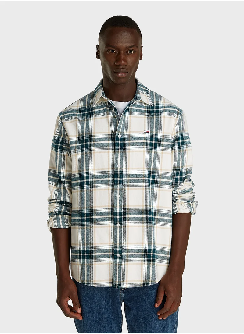 TOMMY JEANS Logo Print Regular Fit Shirt