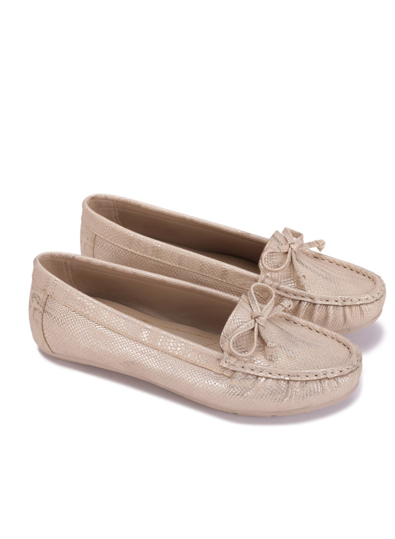 حذاء نسائي كلاسيكي – تصميم مريح وخفيف مع رباط أمامي - Image 1