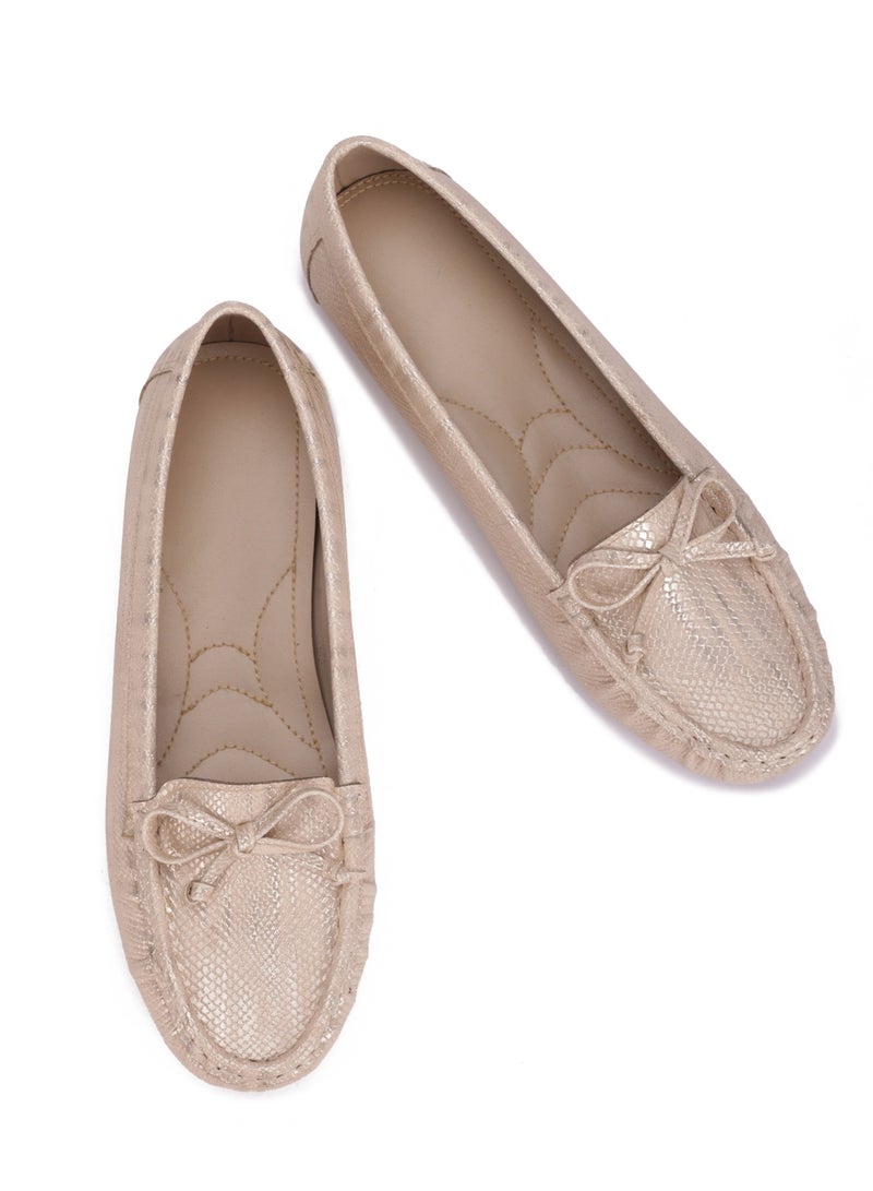 حذاء نسائي كلاسيكي – تصميم مريح وخفيف مع رباط أمامي - Image 3