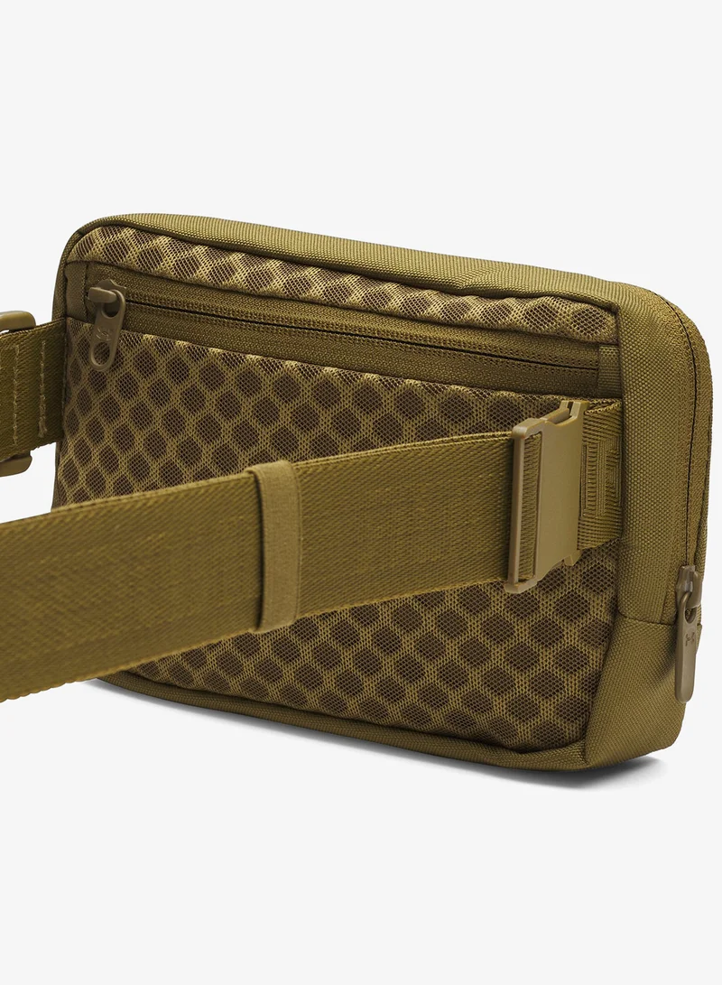 UNDER ARMOUR Essential Waist Bag