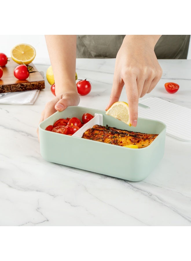 Restaurantware Bento Tek 7.5 x 4.7 x 2.5 Inch Bento Box For Adults, 1 Reusable Adult Bento Lunch Box - Food-Grade, Dishwashable, Green Plastic Microwavable Bento Box, With White Lid, Leakproof - Image 5