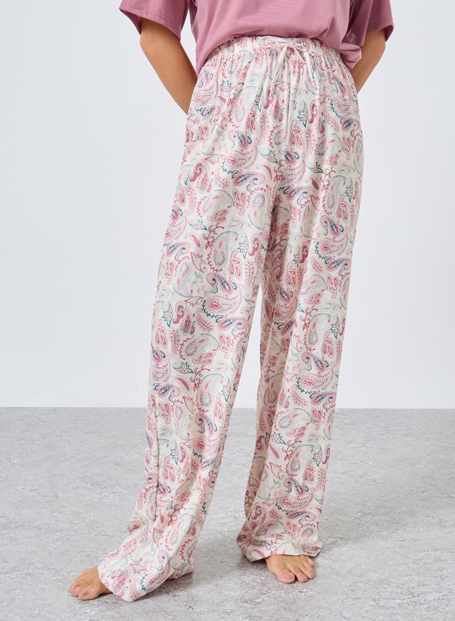 Styli Slogan T-Shirt and Paisley Print Pyjama Set - Image 4