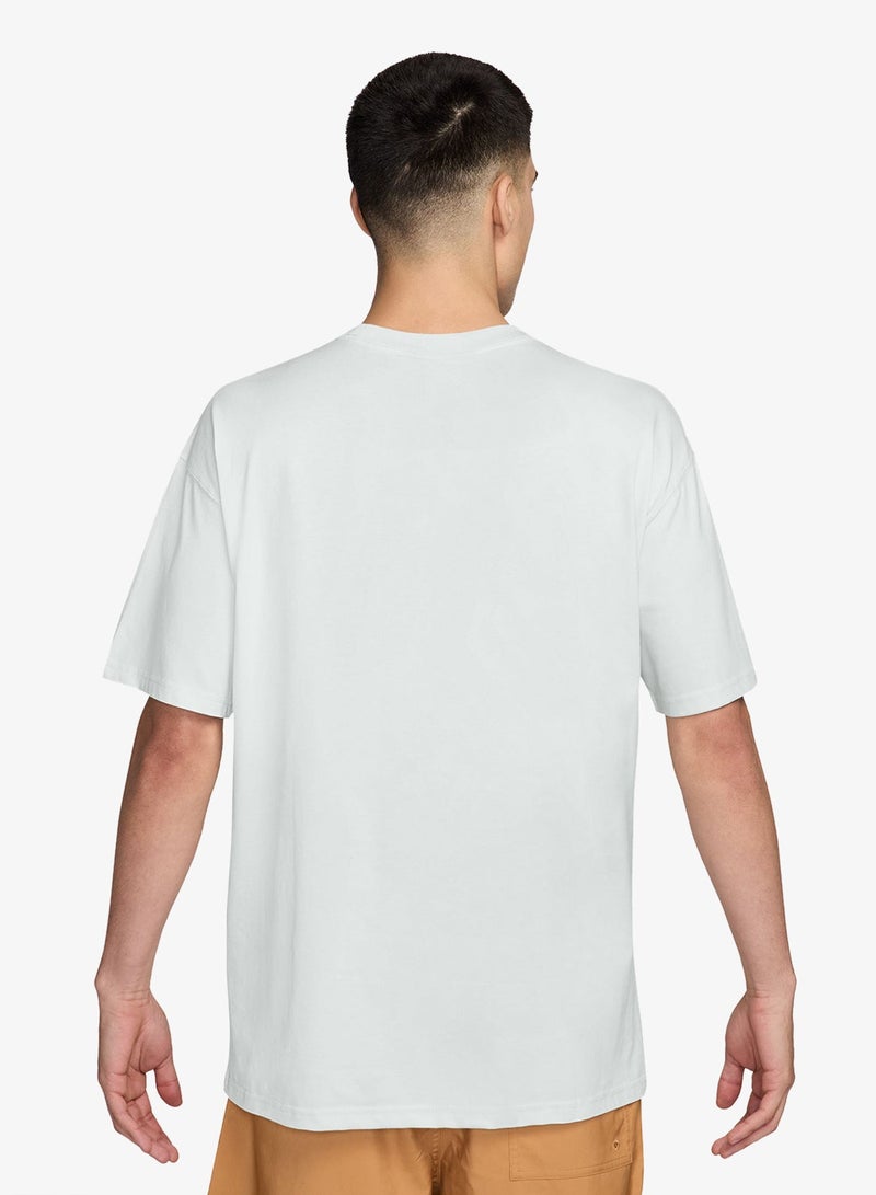 Nike Nsw Lifestyle Dn Flock T-Shirt - Image 2