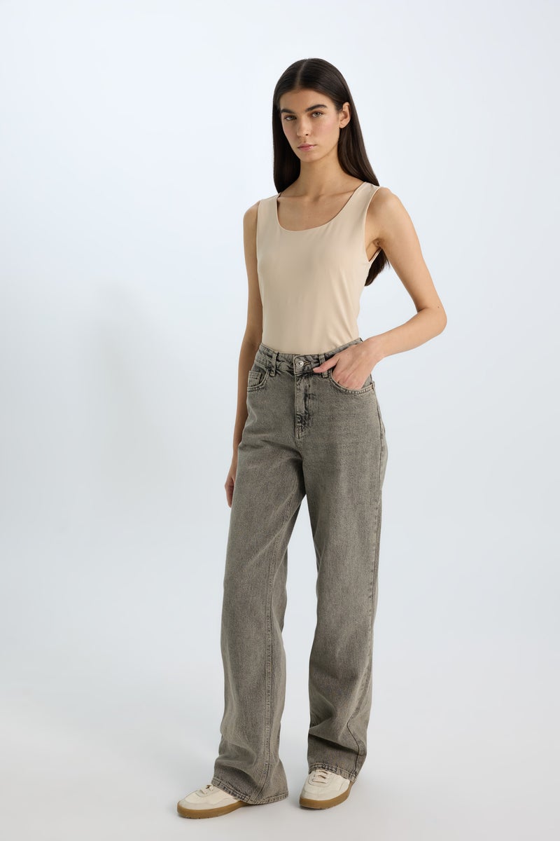 DeFacto Beige Woman Slim Fit Basic Square Collar Sleeveless Tank Top Casual - Image 2