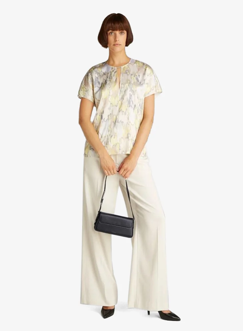 كالفن كلاين جينز حقيبة كتف صغيرة بحزام