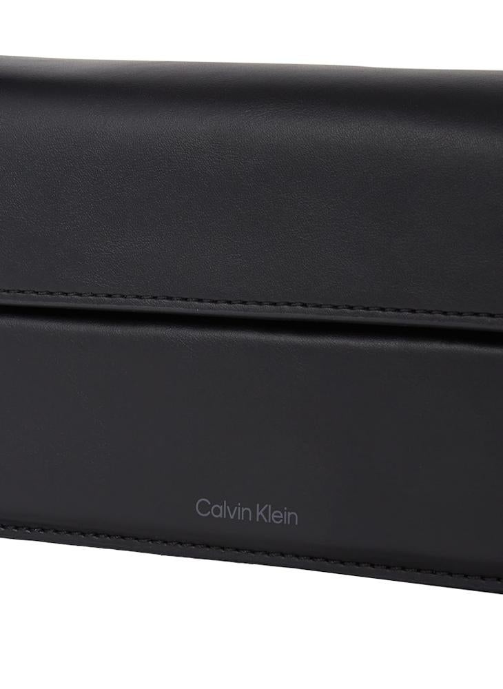 Calvin Klein Jeans BELTED SMALL SHOULDER BAG  - Image 3