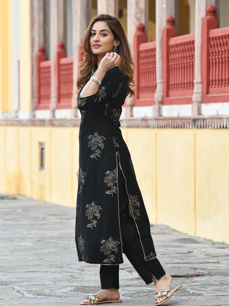 Arayna Women's Rayon Gold Printed Black Regular Fit Kurta Set With Ethnic Palazzo Pants, Xx-Large - Image 4