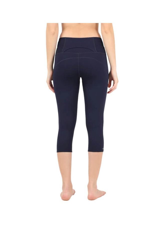 JOCKEY Jockey Women Microfiber Elastane Stretch Slim Fit Capri with Breathable Mesh and StayFresh Treatment  - Image 2