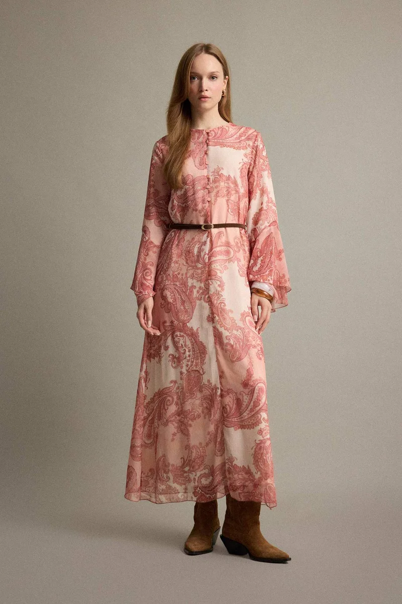 ديفاكتو Curly Neck Paisley Belted Chiffon Maxi Dress