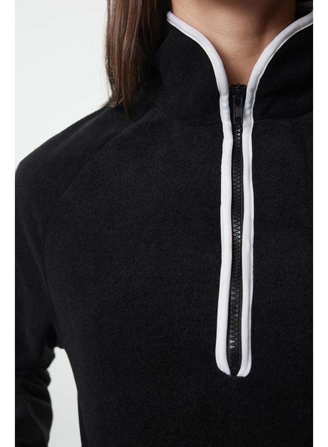 trendyol Black Polar Zipper and Piping Detailed Winter Knitted Sports Sweatshirt THMAW25SW00002  - Image 3
