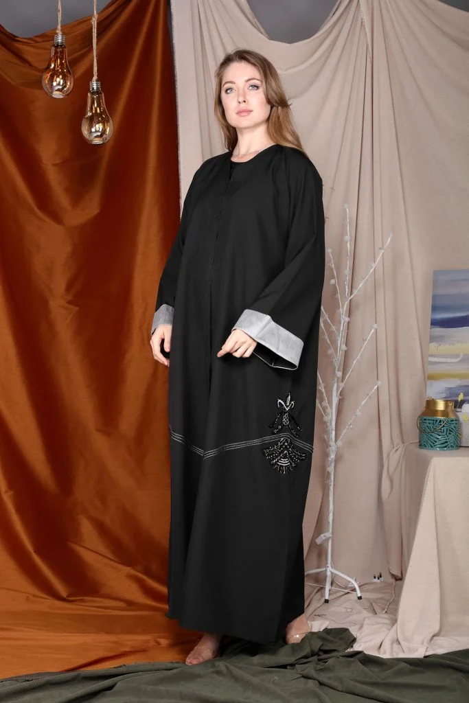 Moistreet Embroidered Cuff Detailed Abaya
