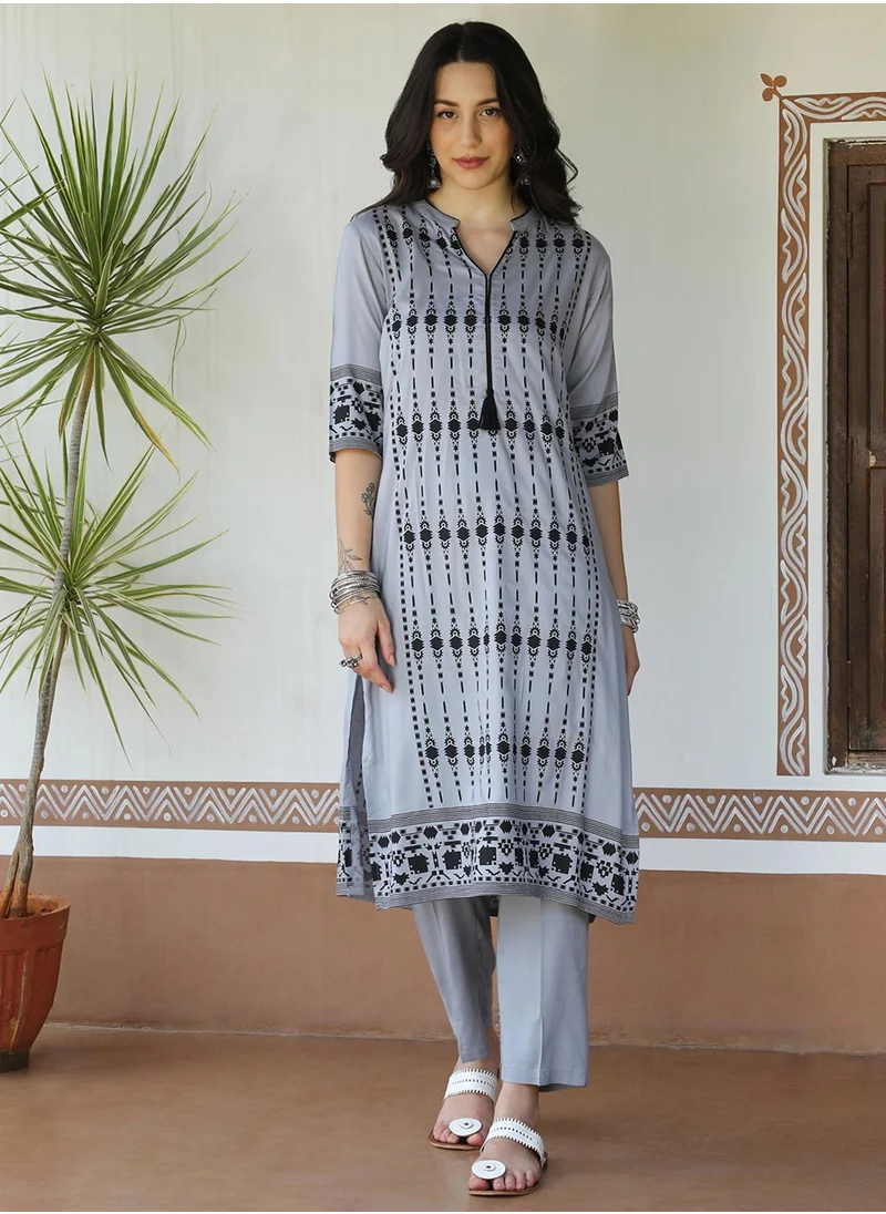 QISSA Women's Slate Blue Geometric Ethnic Print Kurta With Slate Blue Trousers Set