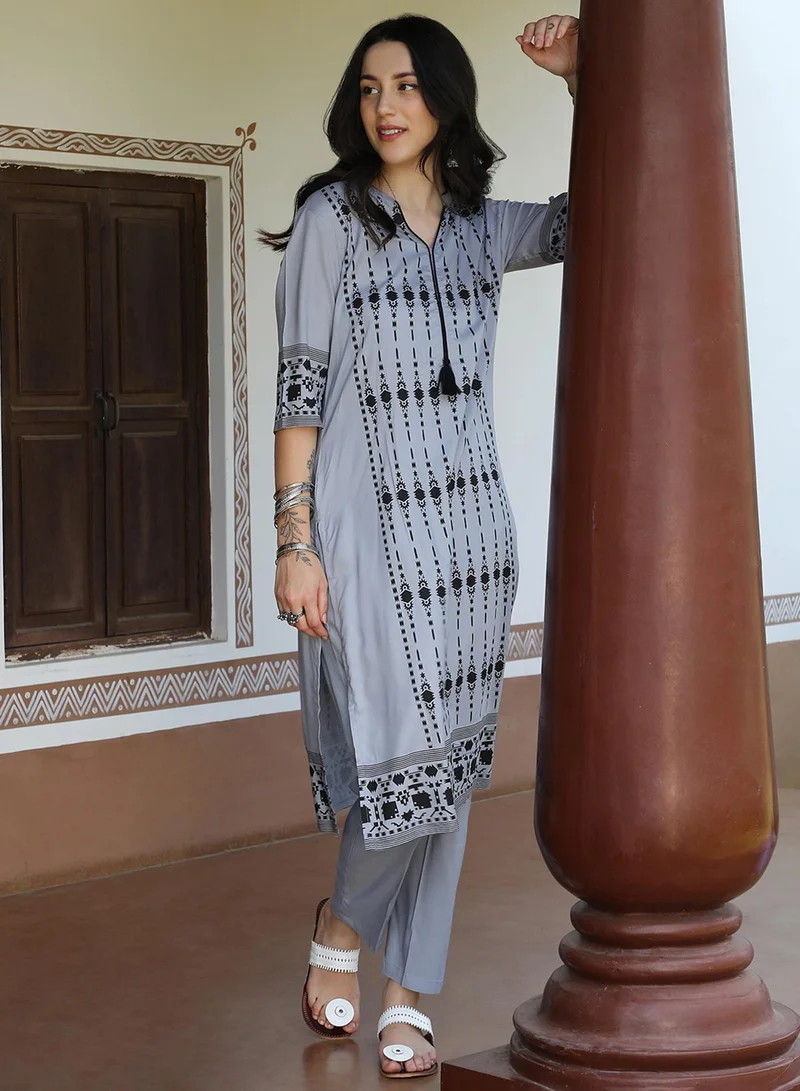 QISSA Women's Slate Blue Geometric Ethnic Print Kurta With Slate Blue Trousers Set