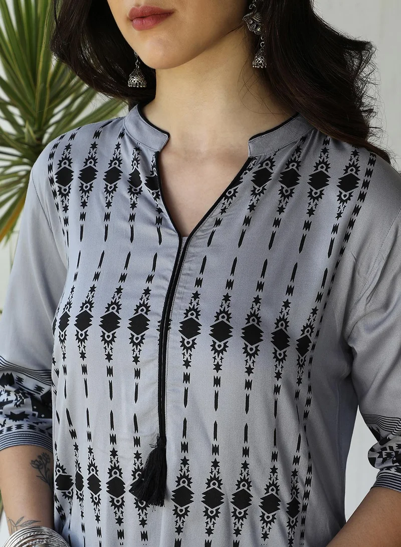 QISSA Women's Slate Blue Geometric Ethnic Print Kurta With Slate Blue Trousers Set