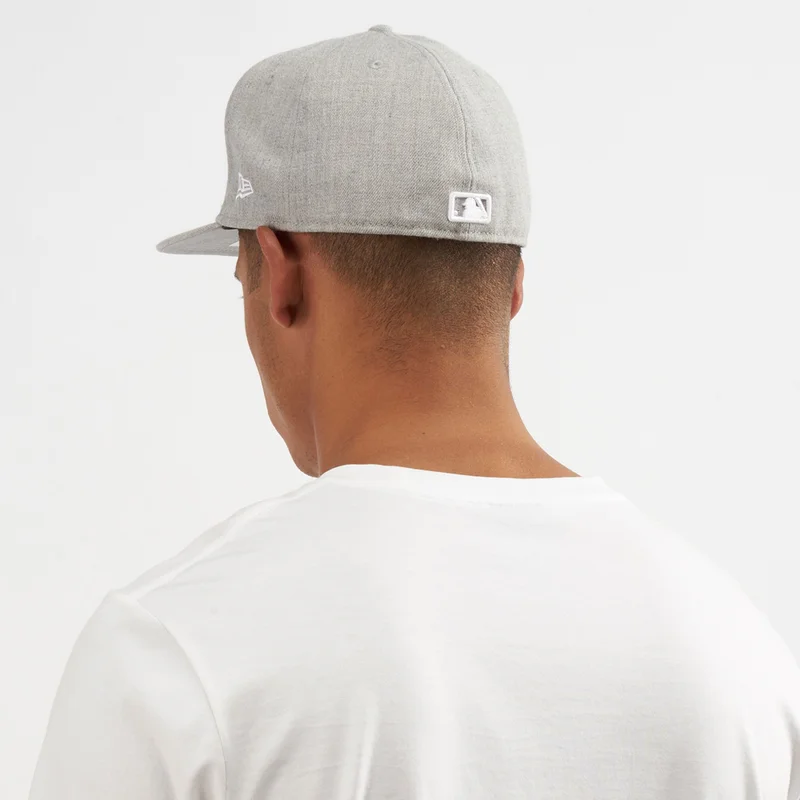 NEW ERA Men’s MLB League Basic New York Yankees 59FIFTY Cap