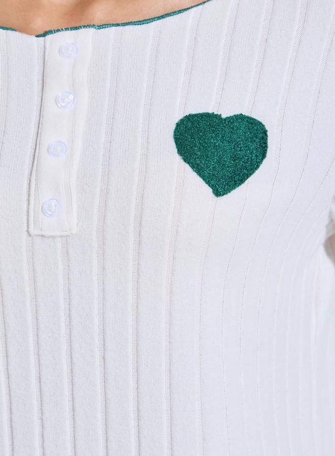 Styli Green Ribbed Heart Print Boat Neck Top and Solid Pants Pyjama Set - Image 3