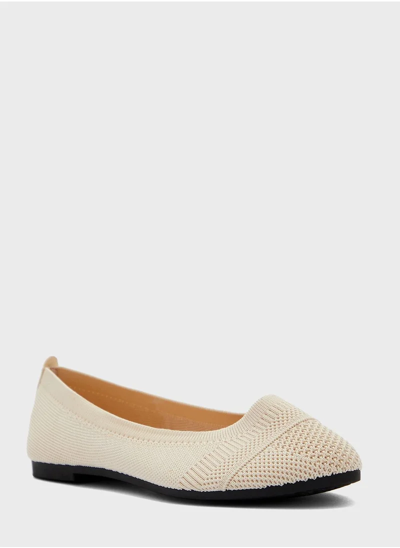 شو اكسبرس Pointed Toe Flat Ballerinas