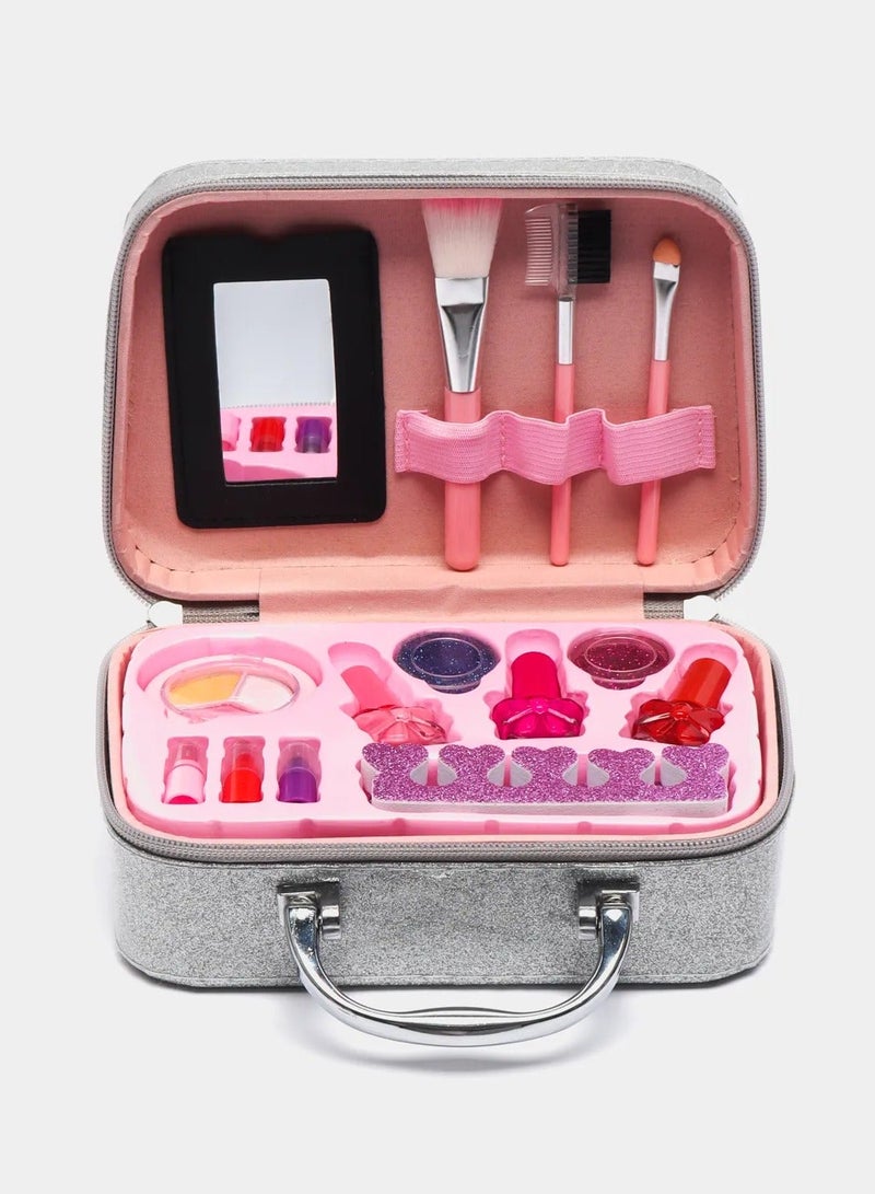 Rally A real pretend makeup set for girls with a portable storage bag in pink color. - Image 1