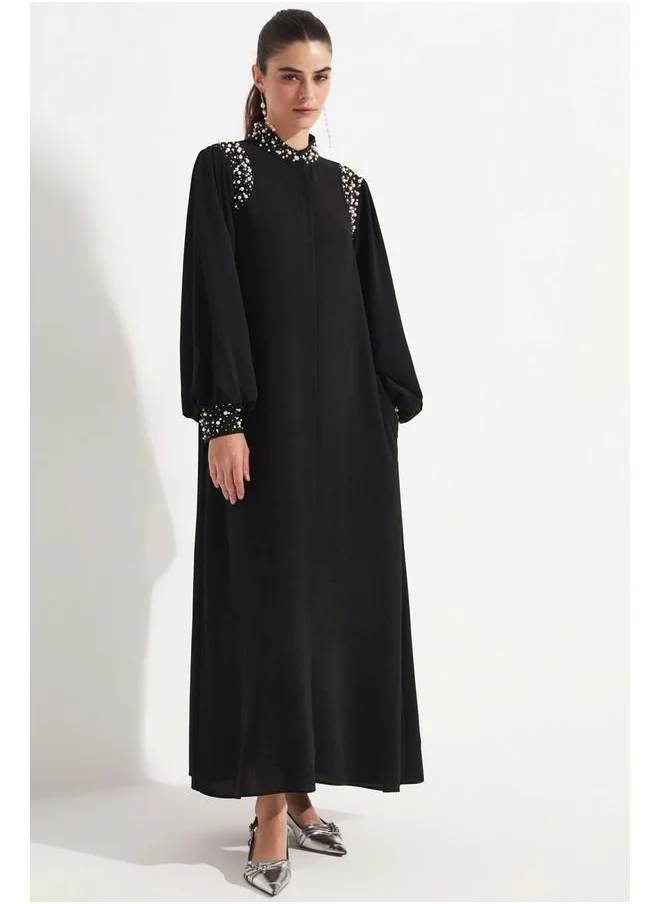 جون June Stone Detailed Judge Neck  Dress Black