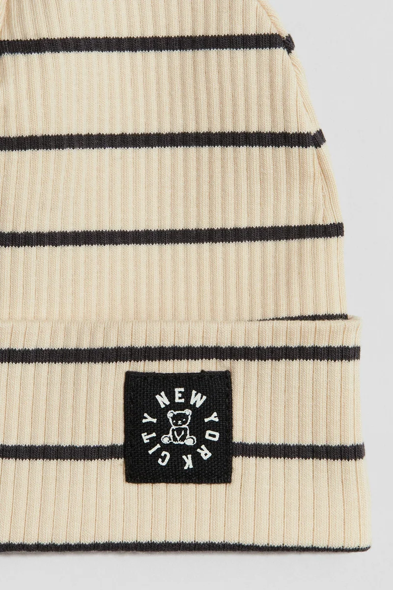 اتش اند ام قبعة بيني من الجيرسيه