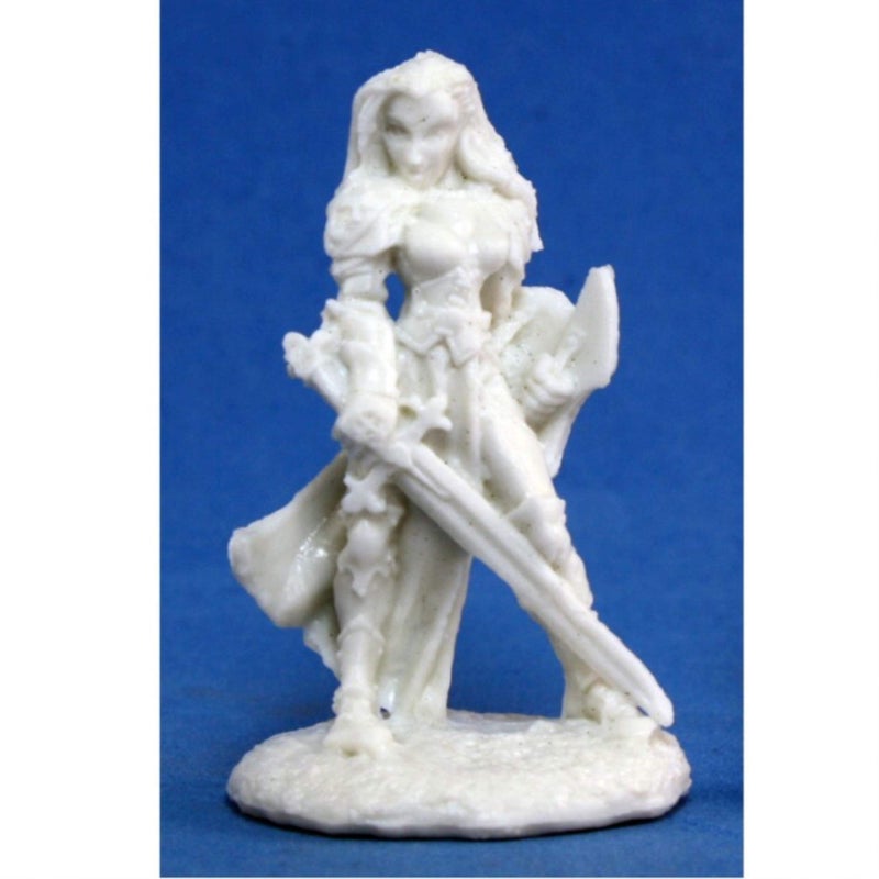 Reaper Finari, Female Paladin (1) Miniature - Image 4