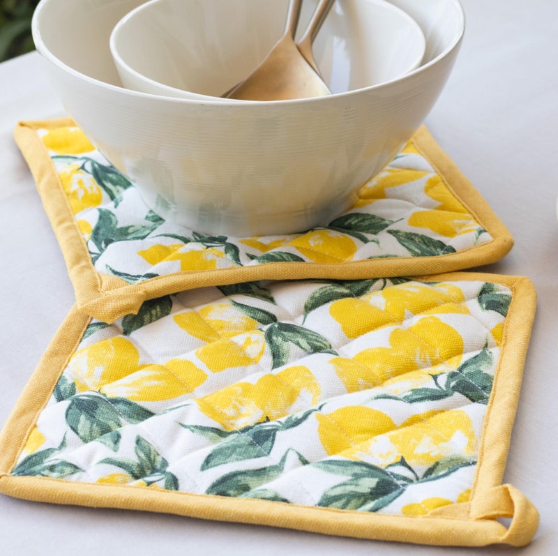 Oak & Lily Combo Set of Oven Mittens & Pot Holders | 100% Cotton | Heat Resistant & Cushioned | Washable | European Quality | for Cooking, Baking, BBQ & Microwave Use (Lemon Print) - Image 2