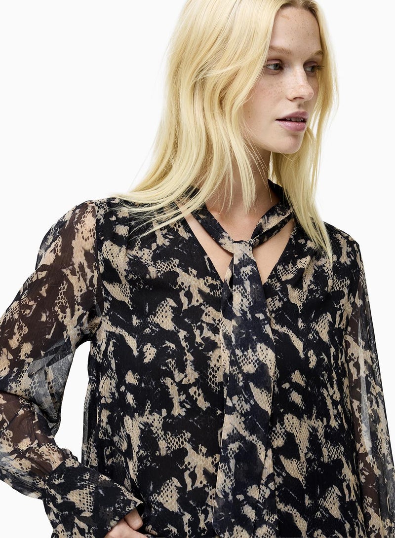 فرنش كونكشن بلوزة أميليا هالي بربطة عنق - Image 3