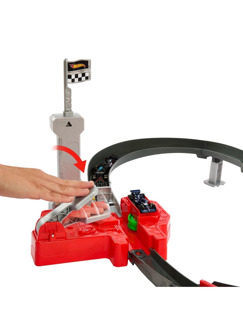 Hot Wheels Toy Car Track Set, 3 Formula 1® Die-Cast Vehicles in 1:64 Scale: McLaren F1® Team, Alpine & VCARB, Sprint Race Circuit (Teams May Vary)​​ - Image 4