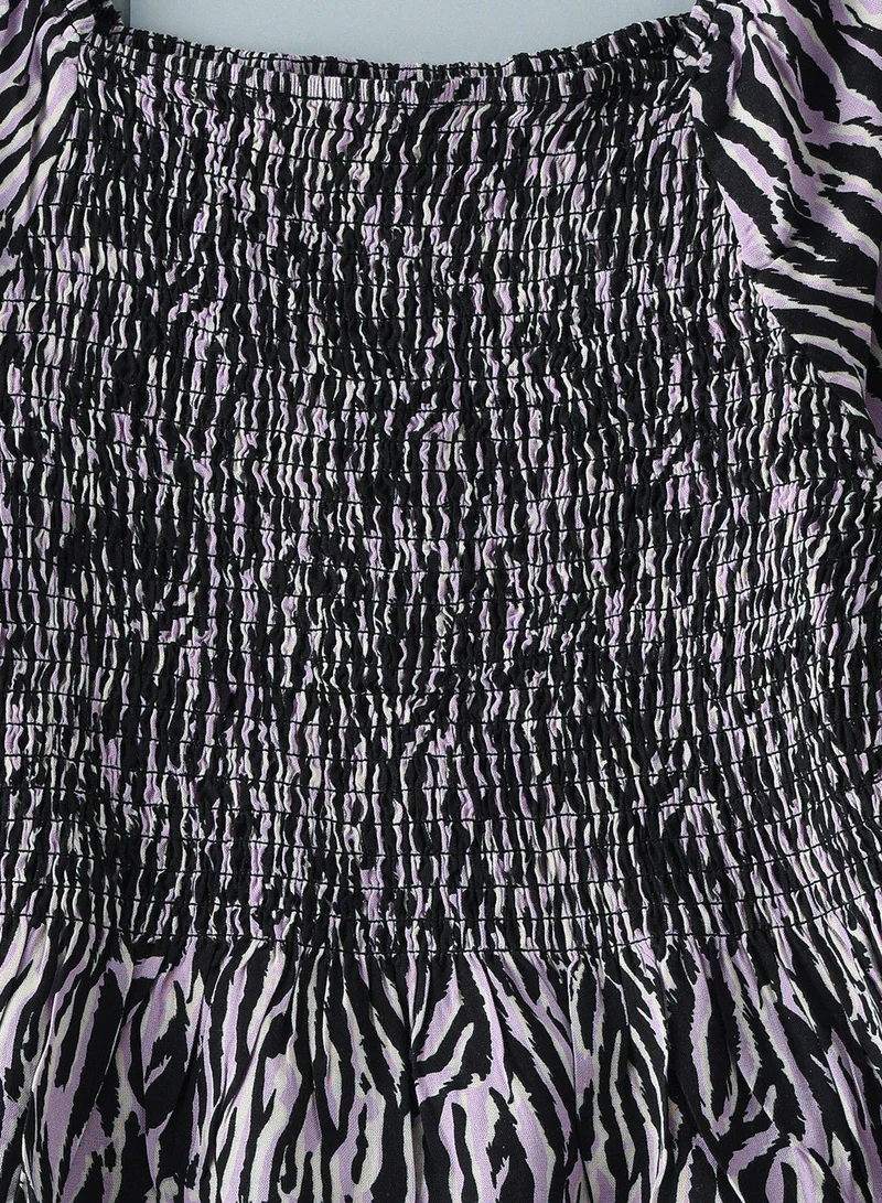 Jelliene Aop woven top