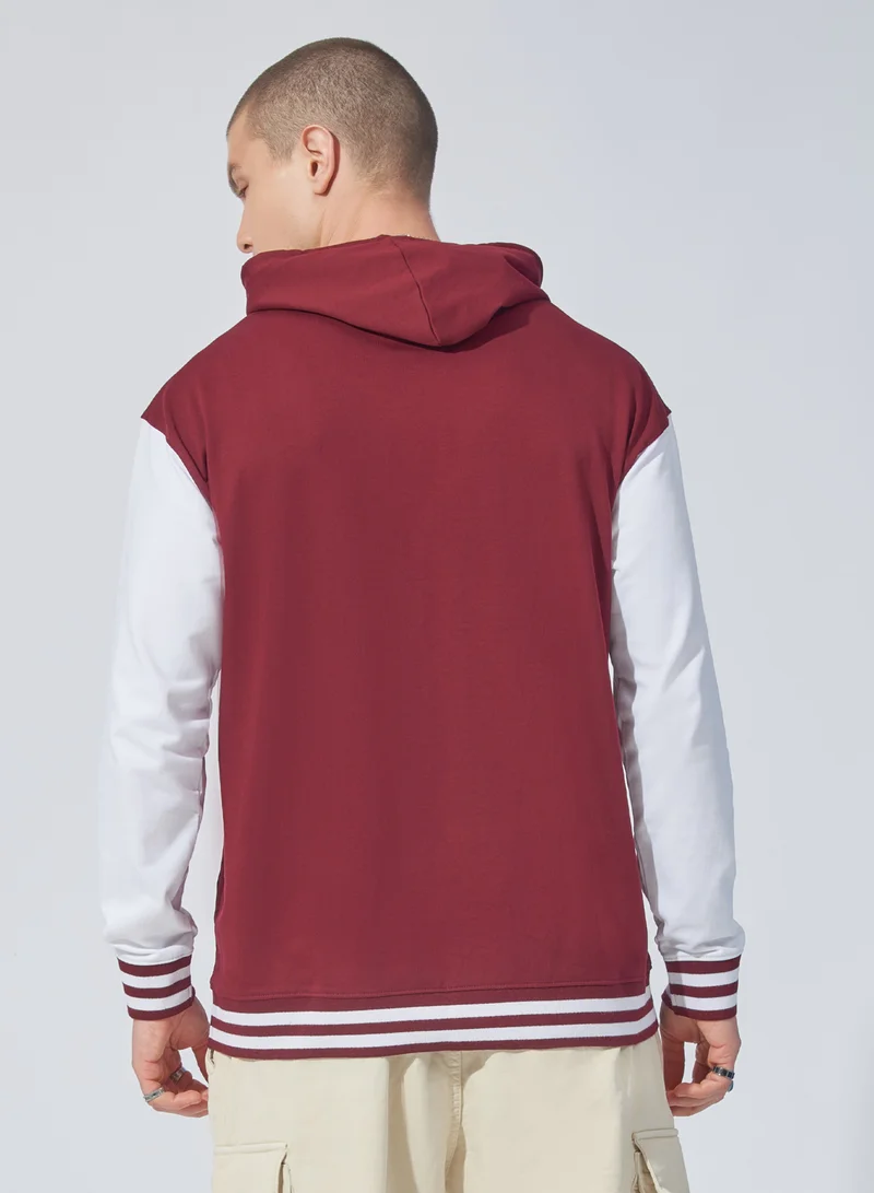 Maniac Maniac Mens Printed Hooded Neck Full Sleeve Burgundy and White Cotton Sweatshirt