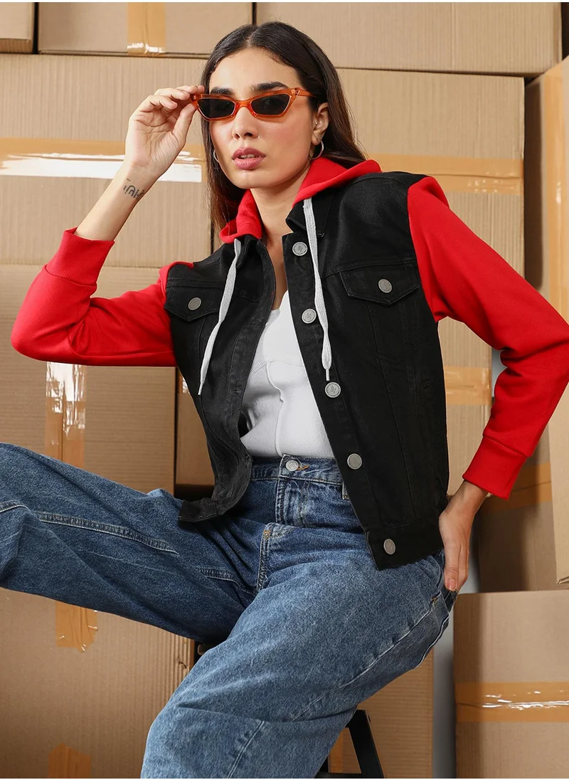 كامبوس سوترا Women's Midnight Black & Candy Red Dark-Wash Block Denim Jacket