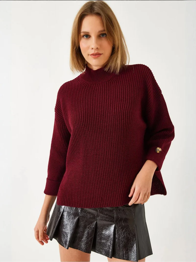 Bianco Lucci LUCCI Textured Knitwear Half Turtleneck Sweater with Button Closure