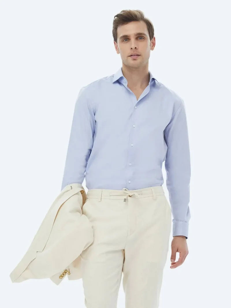 كيب قميص أزرق سادة بقصة عادية، مصنوع من القطن الكلاسيكي 100%