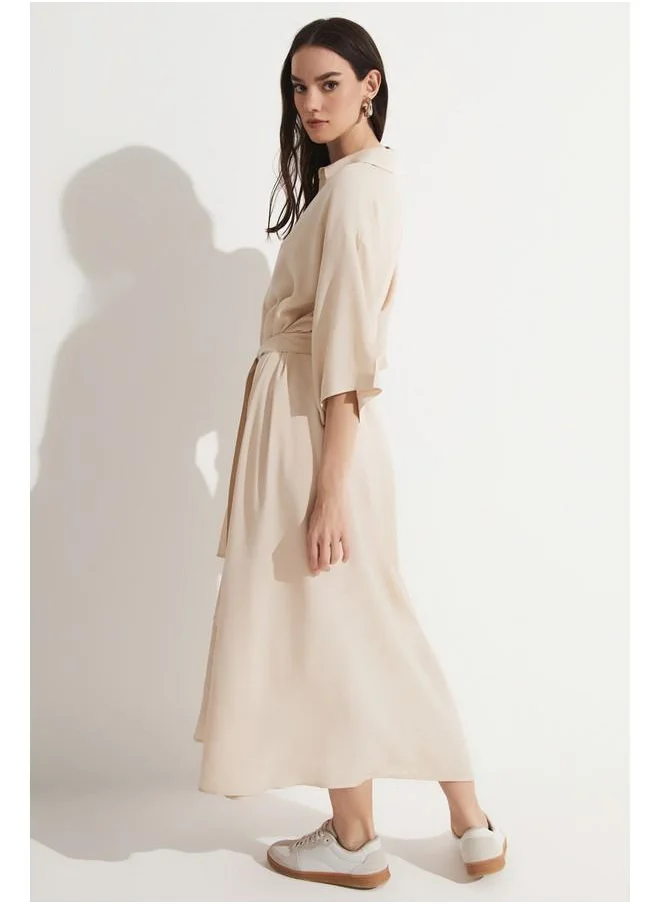 جون June Loose Cut Dress with Tie Detail